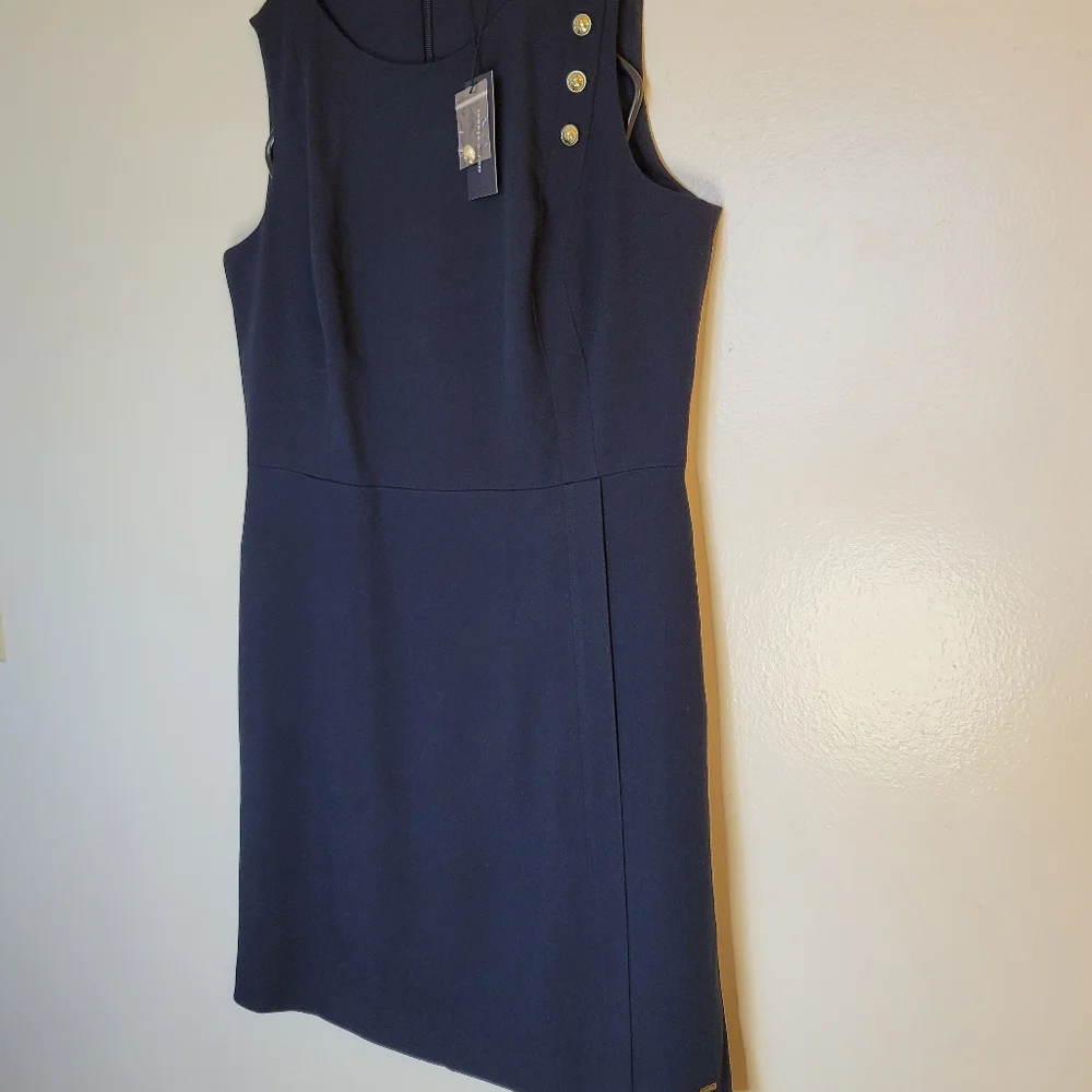 Tommy Hilfiger Sleeveless Dress with Button design - Picture 5 of 10